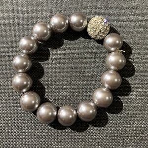 Silver pearly bead bracelet